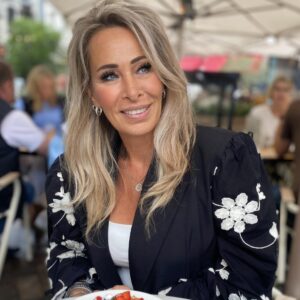 loulou blazer blush boutique